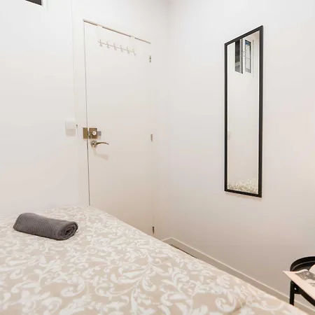 Gust House Fusina Hostel Barcelona