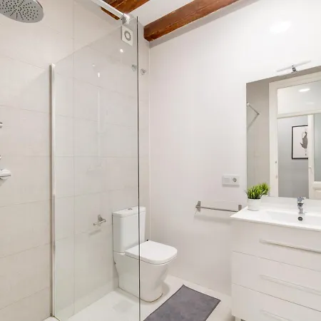 Hostel Gust House Fusina Barcelona