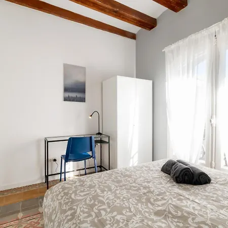 Gust House Fusina Hostel Barcelona