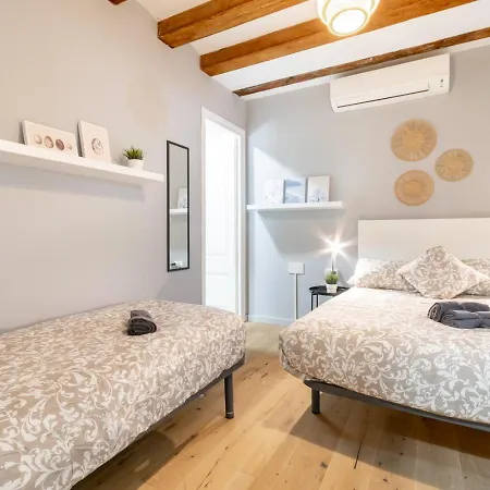 Gust House Fusina Hostel Barcelona