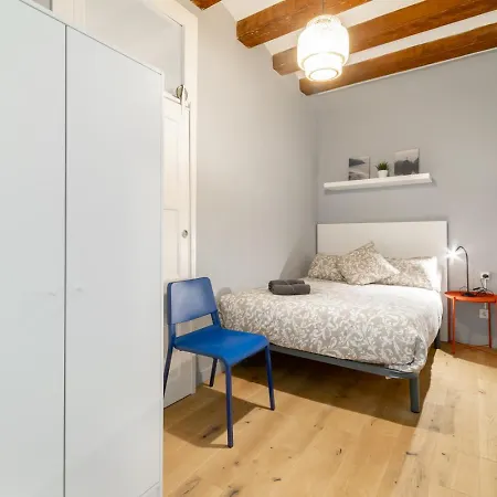 Gust House Fusina Hostel Barcelona